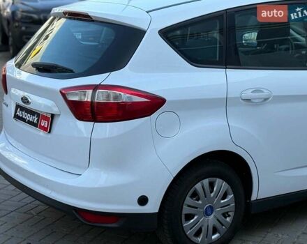 Білий Форд Сі-Макс, об'ємом двигуна 1.6 л та пробігом 180 тис. км за 8790 $, фото 6 на Automoto.ua