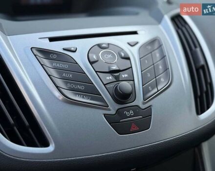 Білий Форд Сі-Макс, об'ємом двигуна 1.6 л та пробігом 180 тис. км за 8790 $, фото 27 на Automoto.ua