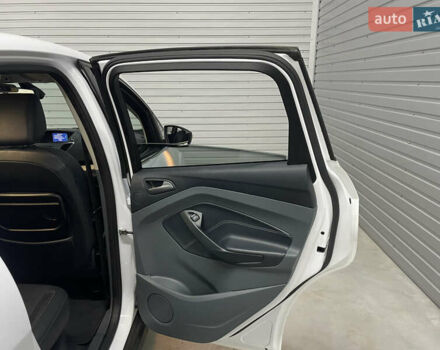 Белый Форд Си-Макс, объемом двигателя 1.6 л и пробегом 207 тыс. км за 8950 $, фото 41 на Automoto.ua