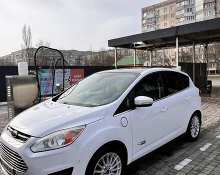 Белый Форд Си-Макс, объемом двигателя 2 л и пробегом 150 тыс. км за 11000 $, фото 1 на Automoto.ua