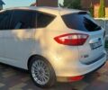 Белый Форд Си-Макс, объемом двигателя 2 л и пробегом 157 тыс. км за 12300 $, фото 2 на Automoto.ua
