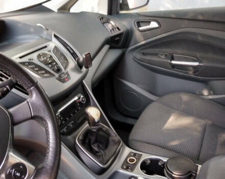 Белый Форд Си-Макс, объемом двигателя 1.6 л и пробегом 152 тыс. км за 6500 $, фото 5 на Automoto.ua