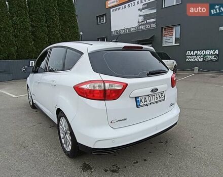 Белый Форд Си-Макс, объемом двигателя 2 л и пробегом 215 тыс. км за 9990 $, фото 10 на Automoto.ua