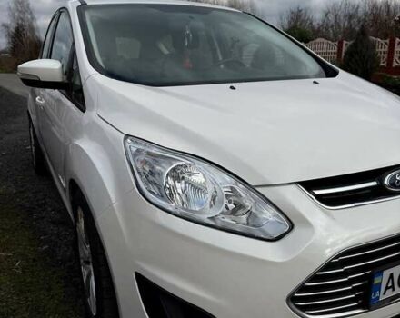 Белый Форд Си-Макс, объемом двигателя 2 л и пробегом 277 тыс. км за 9200 $, фото 1 на Automoto.ua