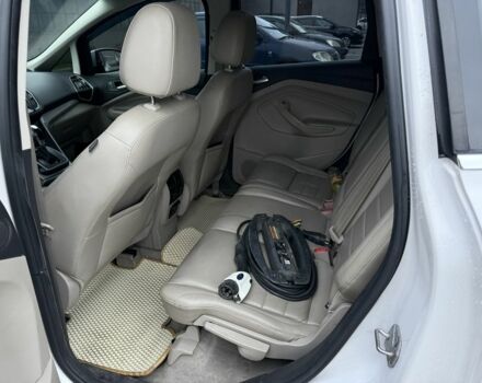 Білий Форд Сі-Макс, об'ємом двигуна 2 л та пробігом 230 тис. км за 11000 $, фото 7 на Automoto.ua