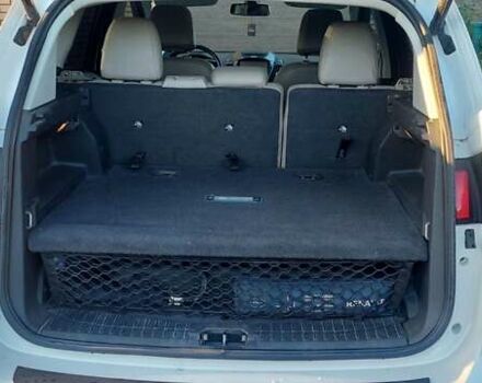 Белый Форд Си-Макс, объемом двигателя 2 л и пробегом 157 тыс. км за 12300 $, фото 8 на Automoto.ua