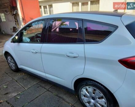 Белый Форд Си-Макс, объемом двигателя 1 л и пробегом 210 тыс. км за 6000 $, фото 1 на Automoto.ua