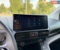 Белый Форд Си-Макс, объемом двигателя 2 л и пробегом 217 тыс. км за 10336 $, фото 8 на Automoto.ua