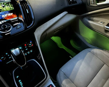 Білий Форд Сі-Макс, об'ємом двигуна 2 л та пробігом 151 тис. км за 9500 $, фото 37 на Automoto.ua