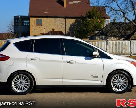 Белый Форд Си-Макс, объемом двигателя 2 л и пробегом 131 тыс. км за 9900 $, фото 6 на Automoto.ua