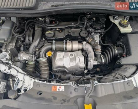 Білий Форд Сі-Макс, об'ємом двигуна 1.6 л та пробігом 236 тис. км за 7150 $, фото 37 на Automoto.ua