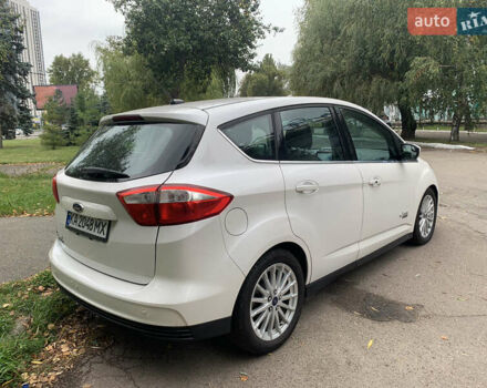 Белый Форд Си-Макс, объемом двигателя 2 л и пробегом 105 тыс. км за 13000 $, фото 4 на Automoto.ua