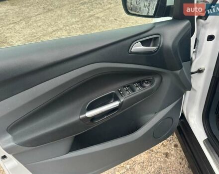 Білий Форд Сі-Макс, об'ємом двигуна 1.6 л та пробігом 265 тис. км за 9800 $, фото 13 на Automoto.ua