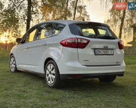 Белый Форд Си-Макс, объемом двигателя 2 л и пробегом 256 тыс. км за 9900 $, фото 3 на Automoto.ua