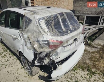 Білий Форд Сі-Макс, об'ємом двигуна 2 л та пробігом 150 тис. км за 4400 $, фото 2 на Automoto.ua