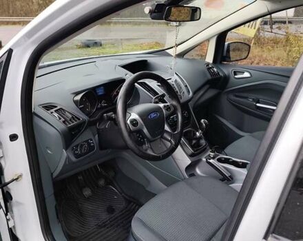 Белый Форд Си-Макс, объемом двигателя 1.56 л и пробегом 235 тыс. км за 9500 $, фото 7 на Automoto.ua