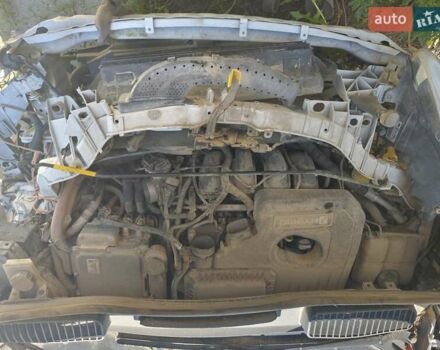 Білий Форд Сі-Макс, об'ємом двигуна 2 л та пробігом 150 тис. км за 4400 $, фото 5 на Automoto.ua