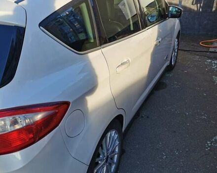 Білий Форд Сі-Макс, об'ємом двигуна 2 л та пробігом 191 тис. км за 12500 $, фото 3 на Automoto.ua