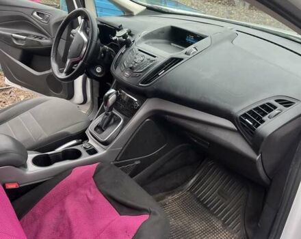 Белый Форд Си-Макс, объемом двигателя 2 л и пробегом 240 тыс. км за 8800 $, фото 13 на Automoto.ua