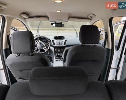 Белый Форд Си-Макс, объемом двигателя 1.56 л и пробегом 235 тыс. км за 9500 $, фото 12 на Automoto.ua