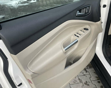 Белый Форд Си-Макс, объемом двигателя 2 л и пробегом 112 тыс. км за 14200 $, фото 3 на Automoto.ua