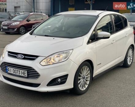Белый Форд Си-Макс, объемом двигателя 2 л и пробегом 161 тыс. км за 9990 $, фото 1 на Automoto.ua