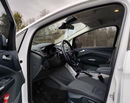 Белый Форд Си-Макс, объемом двигателя 1.56 л и пробегом 235 тыс. км за 9500 $, фото 3 на Automoto.ua