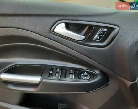 Білий Форд Сі-Макс, об'ємом двигуна 2 л та пробігом 145 тис. км за 10999 $, фото 17 на Automoto.ua