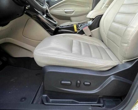 Белый Форд Си-Макс, объемом двигателя 2 л и пробегом 150 тыс. км за 8299 $, фото 12 на Automoto.ua