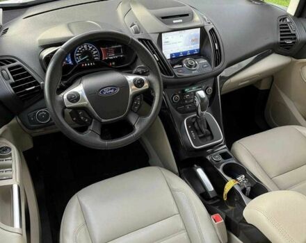 Белый Форд Си-Макс, объемом двигателя 2 л и пробегом 150 тыс. км за 8299 $, фото 6 на Automoto.ua