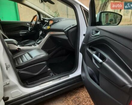 Білий Форд Сі-Макс, об'ємом двигуна 2 л та пробігом 145 тис. км за 10999 $, фото 19 на Automoto.ua