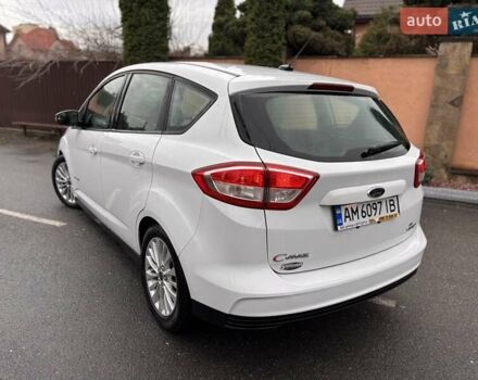 Белый Форд Си-Макс, объемом двигателя 2 л и пробегом 203 тыс. км за 10800 $, фото 5 на Automoto.ua
