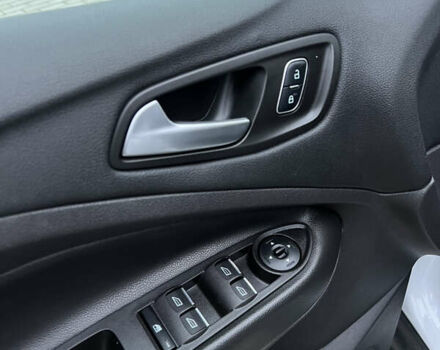 Белый Форд Си-Макс, объемом двигателя 2 л и пробегом 85 тыс. км за 12700 $, фото 15 на Automoto.ua