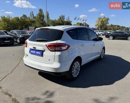 Форд Сі-Макс 2017 у Дніпро (Дніпропетровську) на Automoto.ua Білий Форд Сі-Макс, об'ємом двигуна 2 л та пробігом 121 тис. км за 13900 $, фото 4 на Automoto.ua