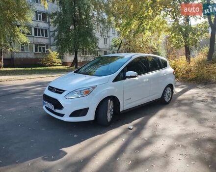 Белый Форд Си-Макс, объемом двигателя 2 л и пробегом 121 тыс. км за 12500 $, фото 1 на Automoto.ua