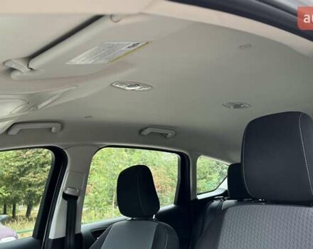 Білий Форд Сі-Макс, об'ємом двигуна 2 л та пробігом 246 тис. км за 10000 $, фото 12 на Automoto.ua