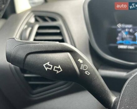 Білий Форд Сі-Макс, об'ємом двигуна 2 л та пробігом 246 тис. км за 10990 $, фото 14 на Automoto.ua