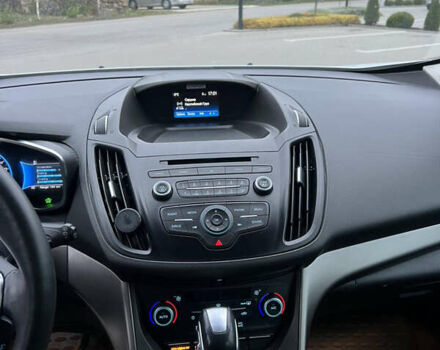 Белый Форд Си-Макс, объемом двигателя 2 л и пробегом 85 тыс. км за 12700 $, фото 19 на Automoto.ua