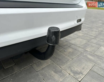 Белый Форд Си-Макс, объемом двигателя 1.5 л и пробегом 164 тыс. км за 12600 $, фото 16 на Automoto.ua