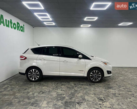 Форд Си-Макс 2018 в Одессе на Automoto.ua Белый Форд Си-Макс, объемом двигателя 2 л и пробегом 224 тыс. км за 14300 $, фото 2 на Automoto.ua