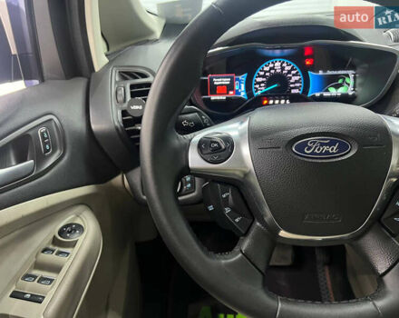 Форд Си-Макс 2018 в Одессе на Automoto.ua Белый Форд Си-Макс, объемом двигателя 2 л и пробегом 224 тыс. км за 14300 $, фото 10 на Automoto.ua