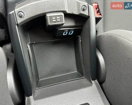 Белый Форд Си-Макс, объемом двигателя 1.5 л и пробегом 164 тыс. км за 12600 $, фото 45 на Automoto.ua