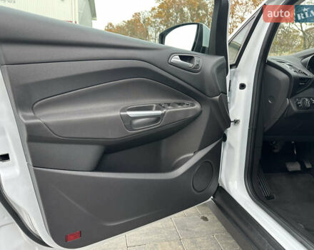 Белый Форд Си-Макс, объемом двигателя 1.5 л и пробегом 164 тыс. км за 12600 $, фото 21 на Automoto.ua