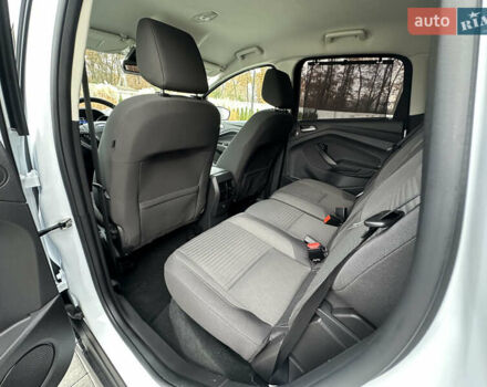 Белый Форд Си-Макс, объемом двигателя 1.5 л и пробегом 164 тыс. км за 12600 $, фото 23 на Automoto.ua