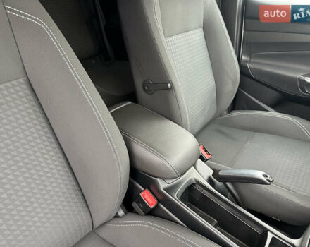 Белый Форд Си-Макс, объемом двигателя 1.5 л и пробегом 164 тыс. км за 12600 $, фото 29 на Automoto.ua