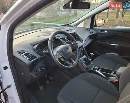 Белый Форд Си-Макс, объемом двигателя 1.5 л и пробегом 120 тыс. км за 12750 $, фото 56 на Automoto.ua