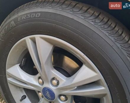 Белый Форд Си-Макс, объемом двигателя 1.5 л и пробегом 120 тыс. км за 12750 $, фото 20 на Automoto.ua