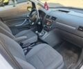 Белый Форд Си-Макс, объемом двигателя 1.8 л и пробегом 270 тыс. км за 5422 $, фото 4 на Automoto.ua
