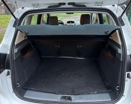 Білий Форд Сі-Макс, об'ємом двигуна 0 л та пробігом 63 тис. км за 6200 $, фото 8 на Automoto.ua