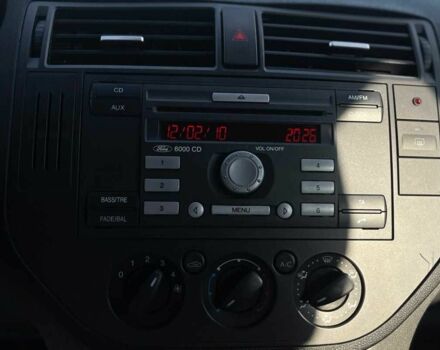 Белый Форд Си-Макс, объемом двигателя 1.6 л и пробегом 130 тыс. км за 6000 $, фото 16 на Automoto.ua